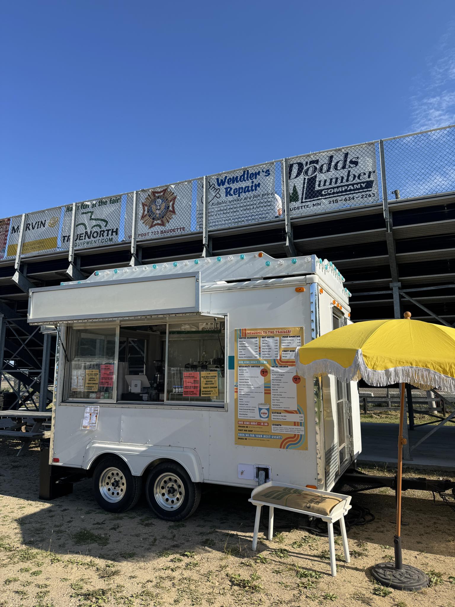 New Moon Coffeehouse & Eatery